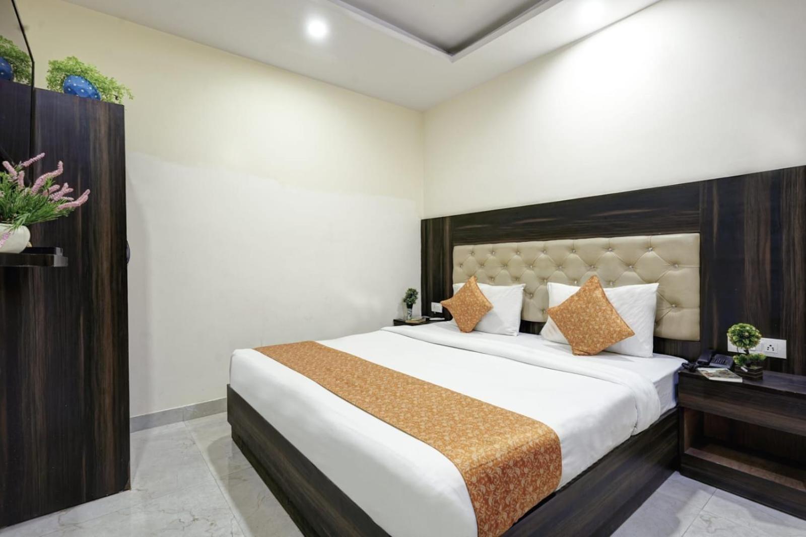 Hotel City Lite Grand Új-Delhi Kültér fotó