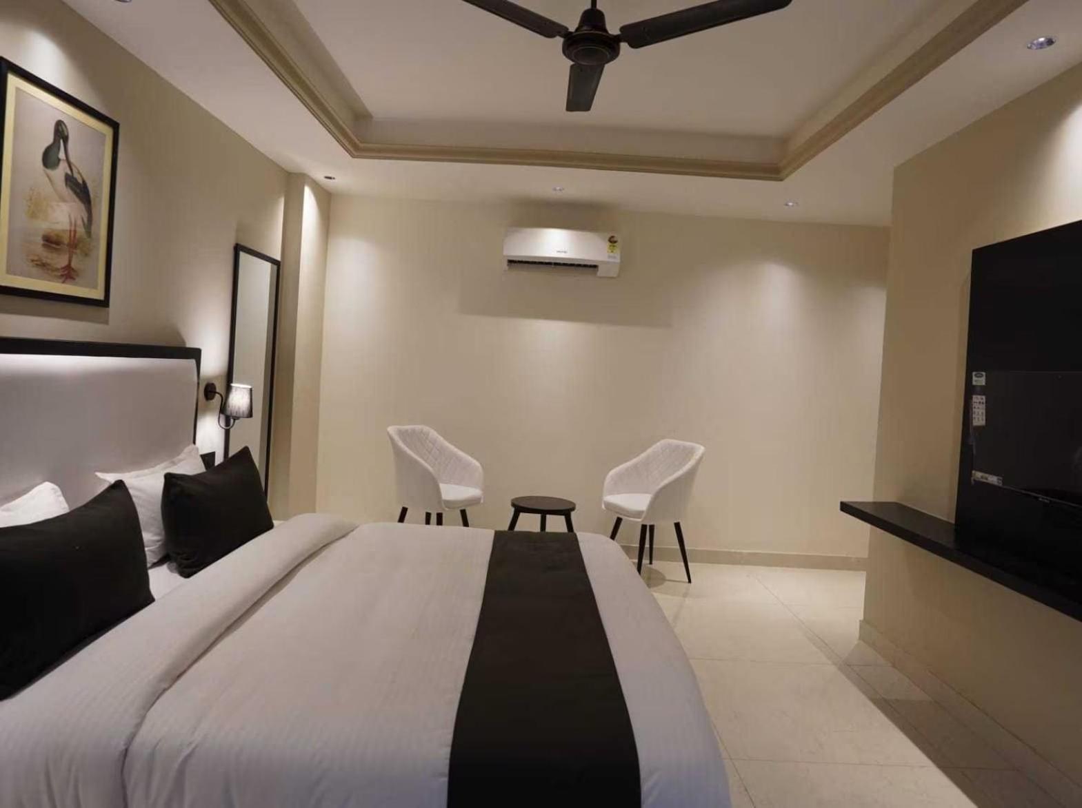 Hotel City Lite Grand Új-Delhi Kültér fotó